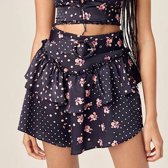 FOR LOVE AND LEMONS Skirt Camellia Belted Floral Skirt Size Large • NEW WITH TAG